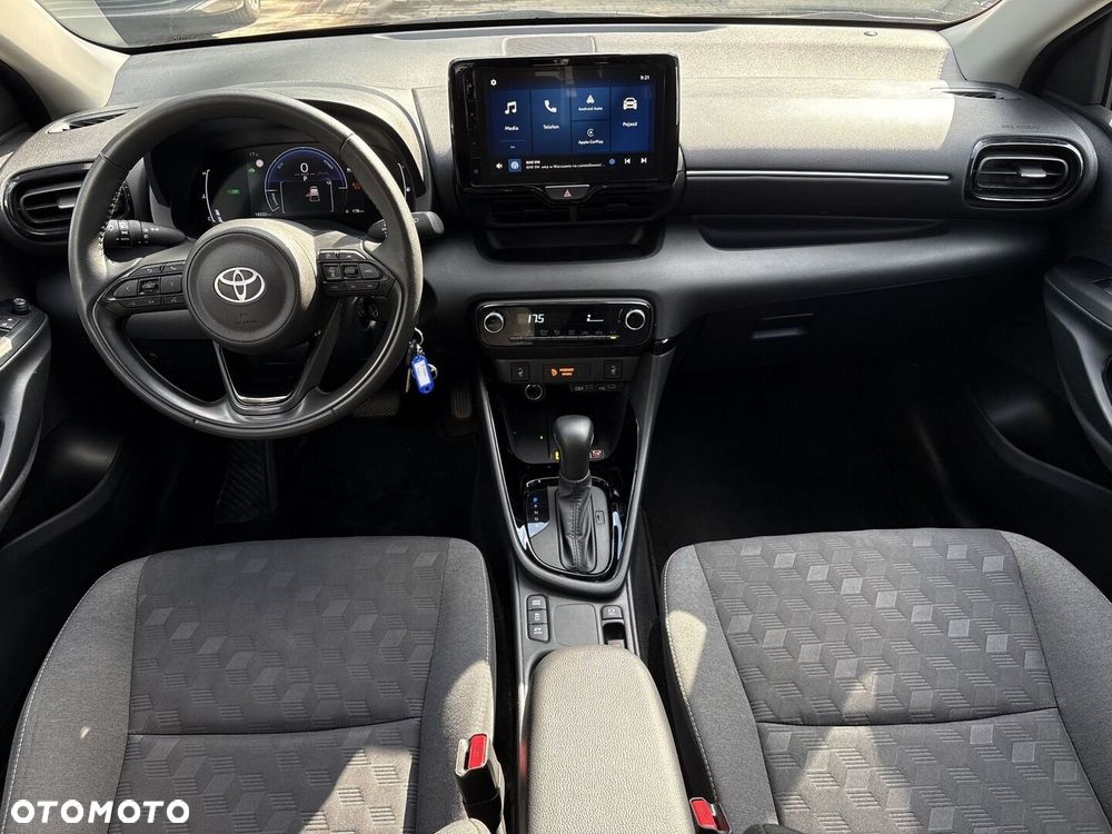 Toyota Yaris Hybrid 1.5 Style - 17