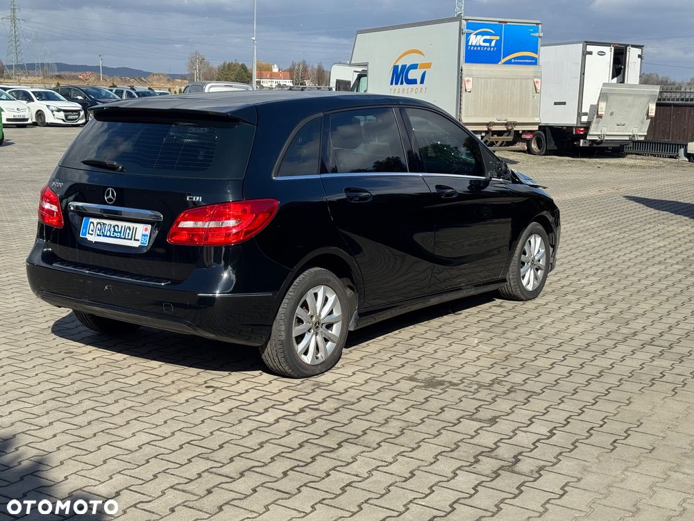 Mercedes-Benz Klasa B 200 CDI - 11