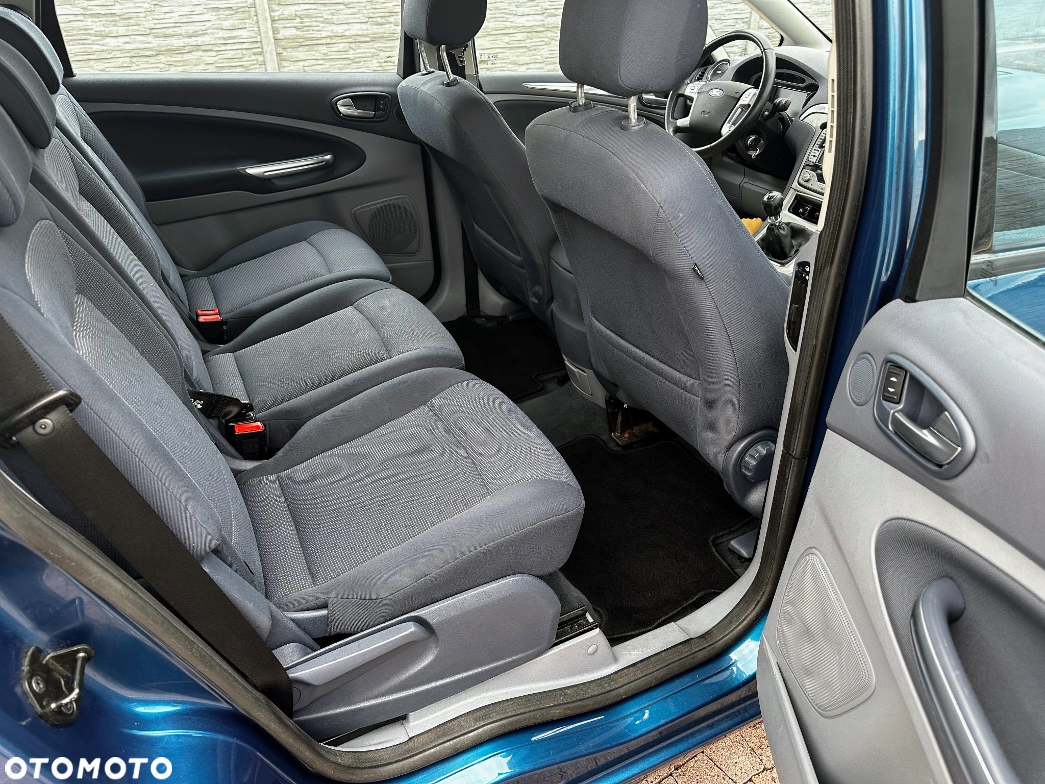 Ford S-Max - 8