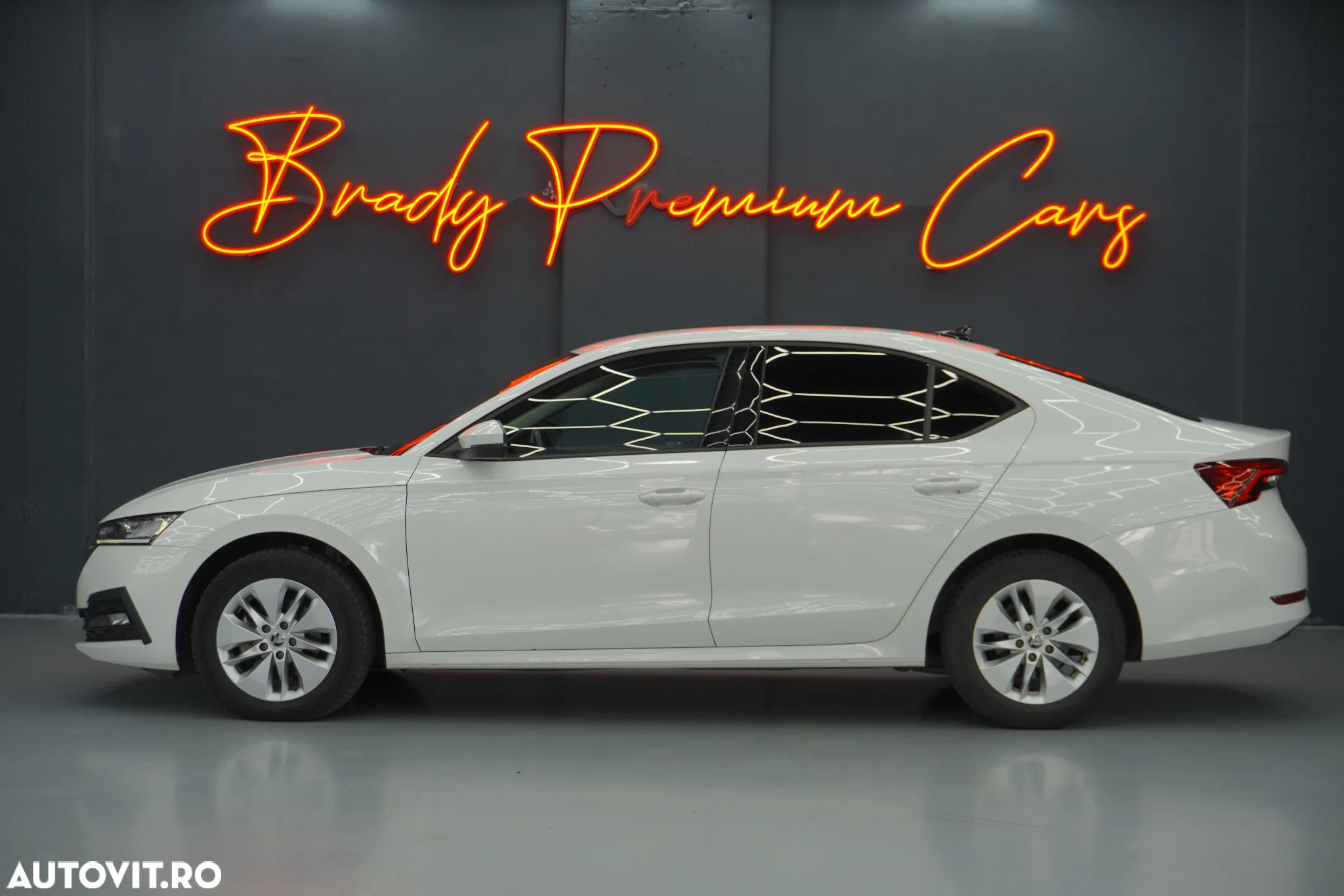 Skoda Octavia 2.0 TDI DSG Ambition - 2