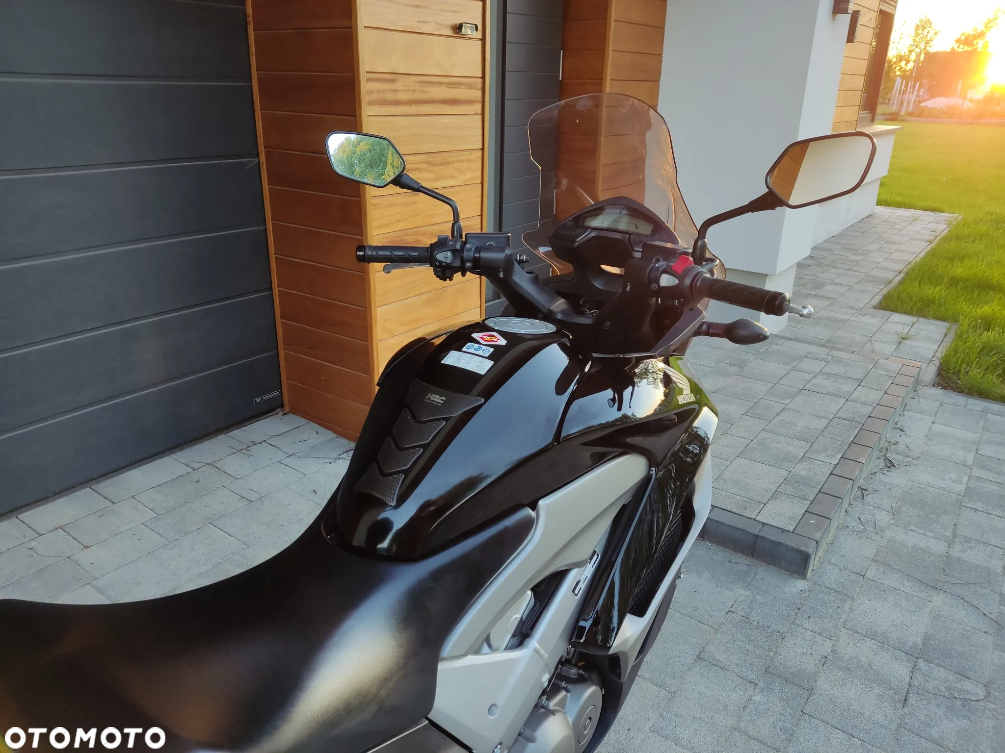 Honda VFR - 10