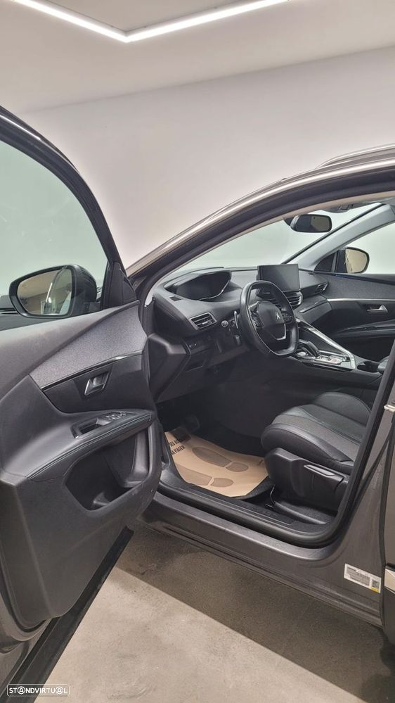 Peugeot 5008 1.2 PureTech Allure Pack EAT8 - 7