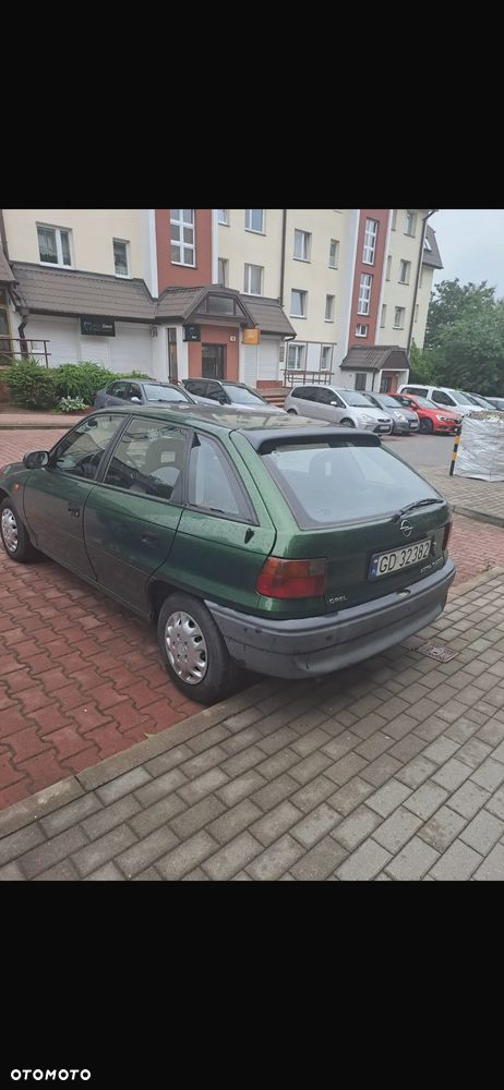 Opel Astra 1.4 Base - 2