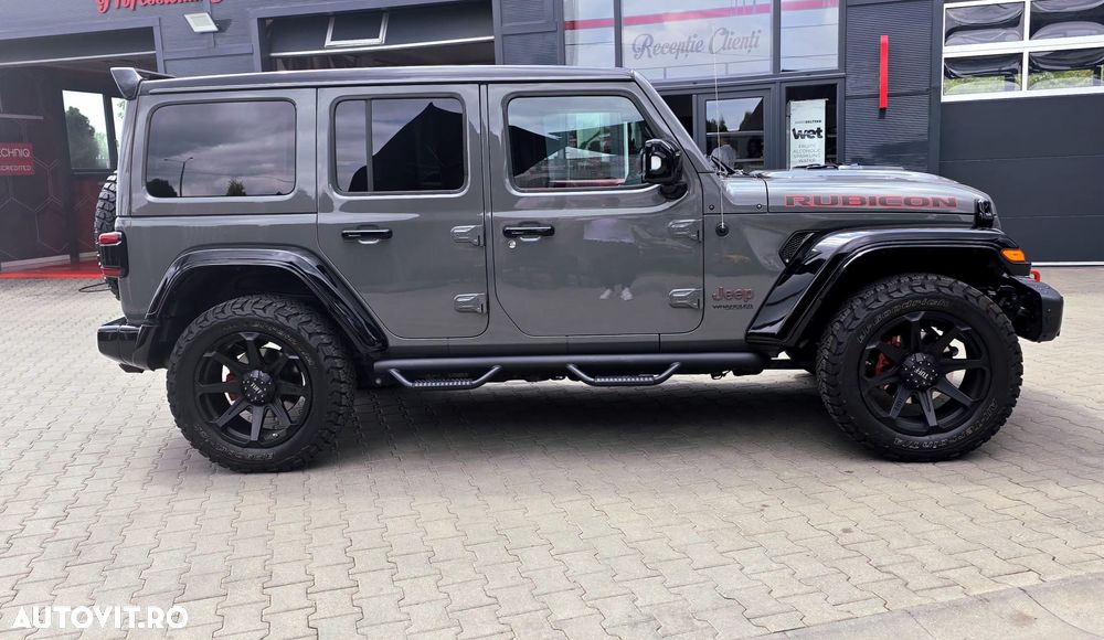 Jeep Wrangler - 10