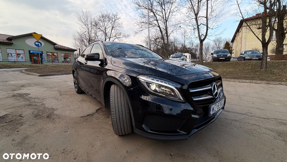 Mercedes-Benz GLA - 19