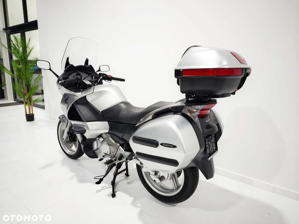 Honda Deauville - 15