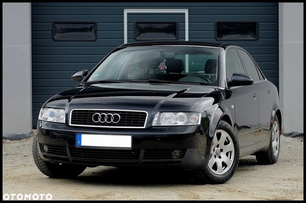 Audi A4 Limousine - 13