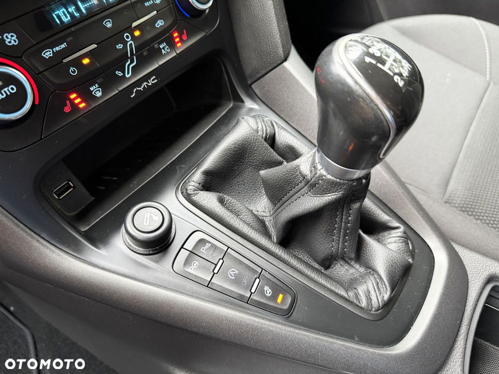Ford Focus - 28