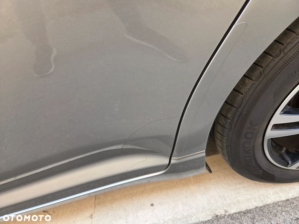 Toyota Avensis 1.8 Executive - 11