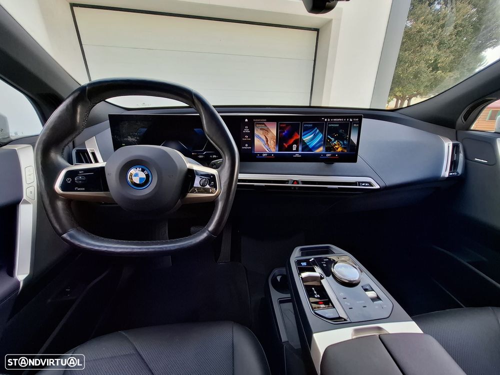 BMW iX xDrive40 - 4