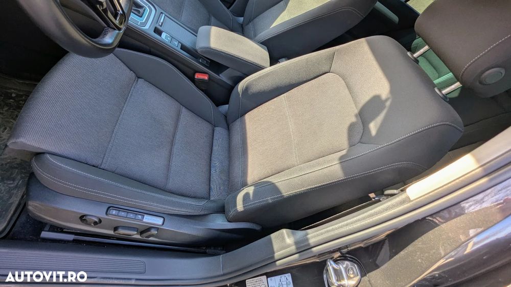 Volkswagen Passat 2.0 TDI (BlueMotion Technology) DSG Comfortline - 8