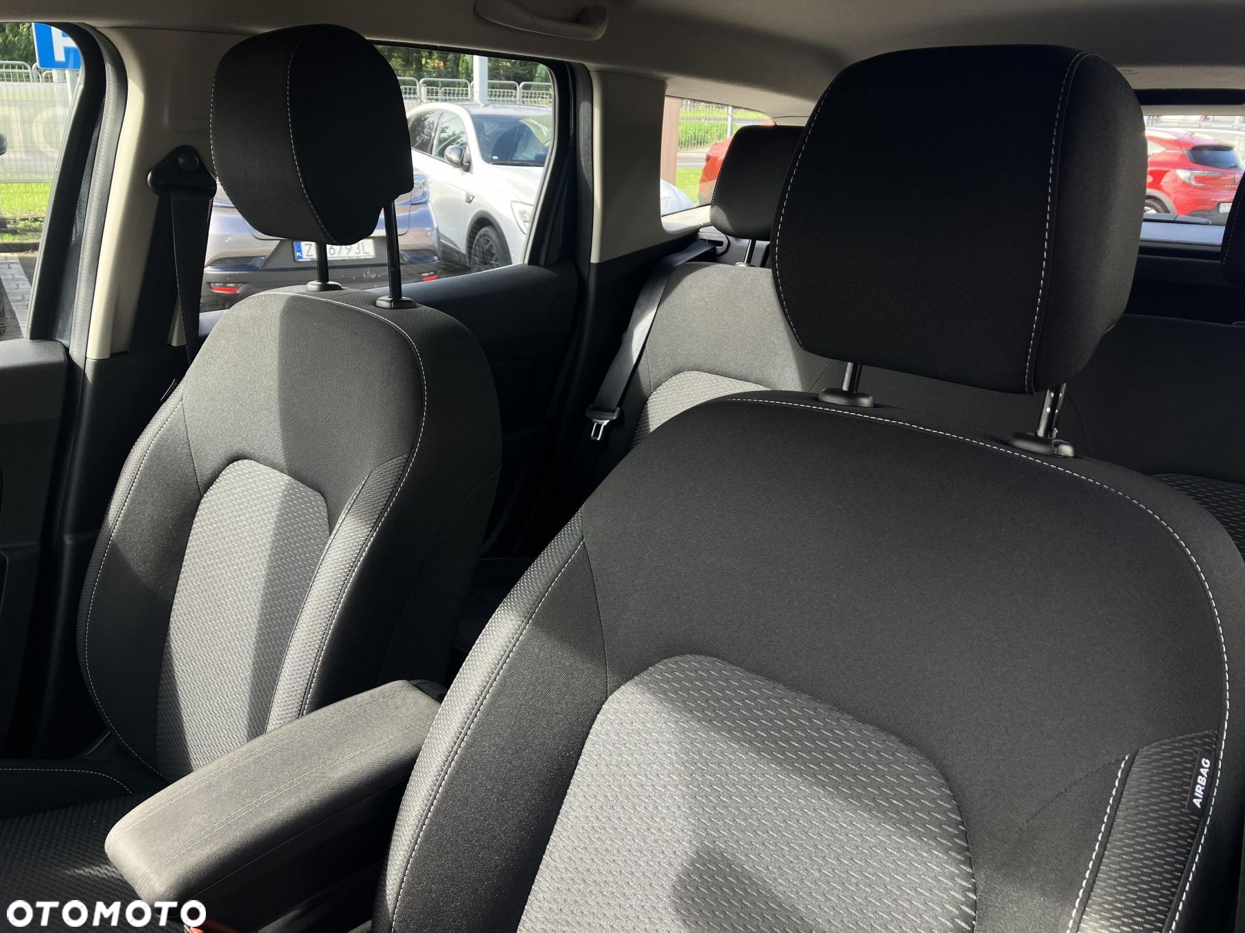 Dacia Duster 1.6 SCe Comfort - 11