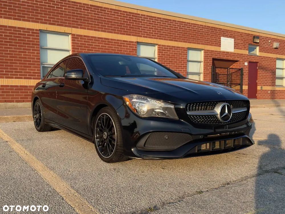 Mercedes-Benz CLA 250 4-Matic AMG Line 7G-DCT - 3