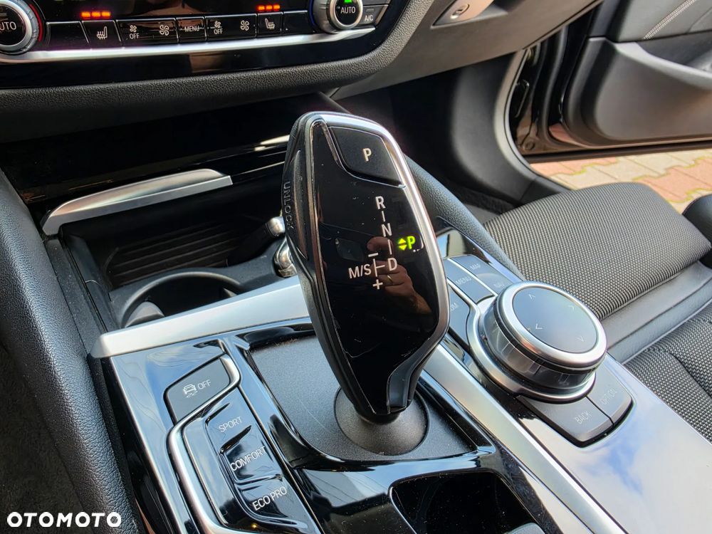 BMW Seria 5 520d M Sport Edition - 32
