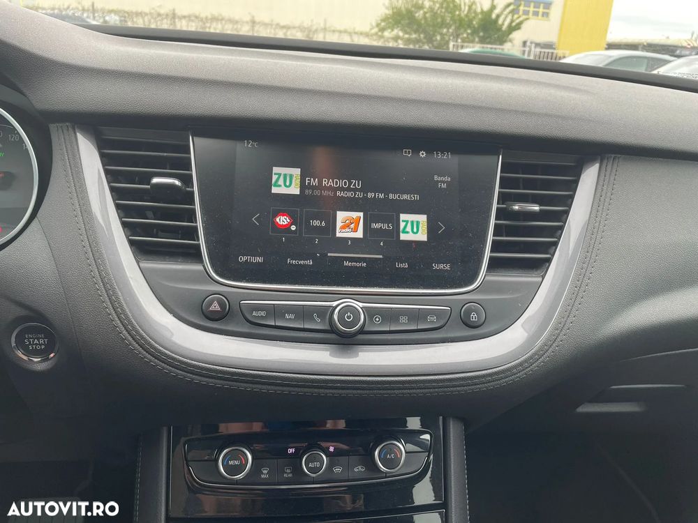 Opel Grandland X 1.6 Turbo Hybrid4 START/STOP 4x4 Aut. Inovation - 7