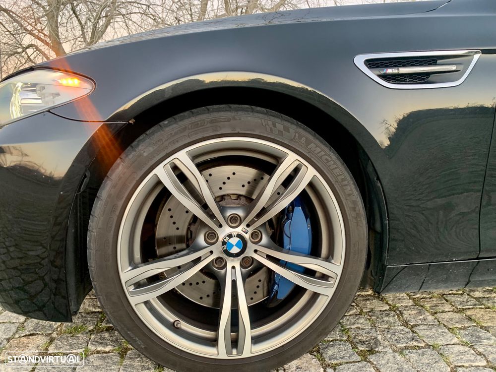 BMW M5 DKG Competition - 6