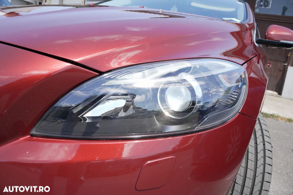 Volvo V40 D3 Summum - 6