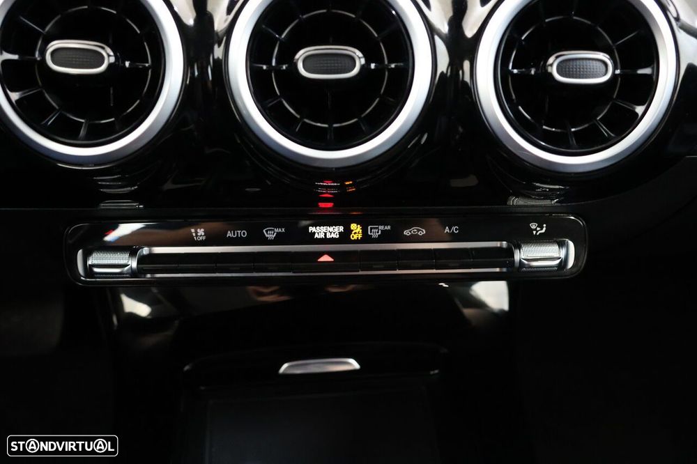 Mercedes-Benz CLA 180 d Style Aut. - 32
