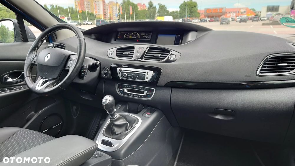 Renault Scenic 1.6 dCi Energy Bose EU6 - 17
