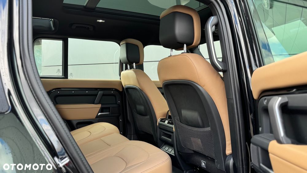 Land Rover Defender 3.0 D250 mHEV X-Dynamic HSE - 12