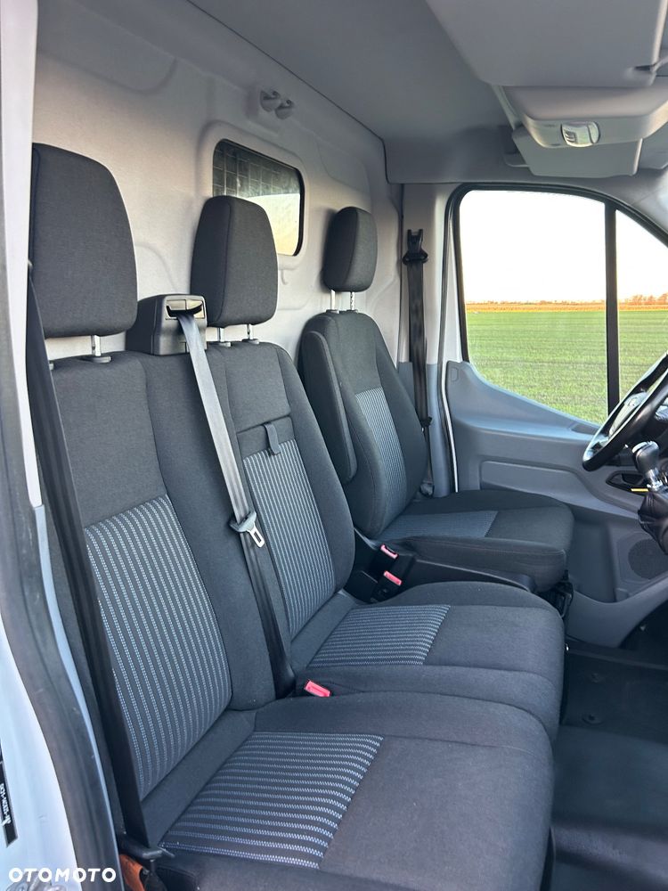 Ford Transit - 26