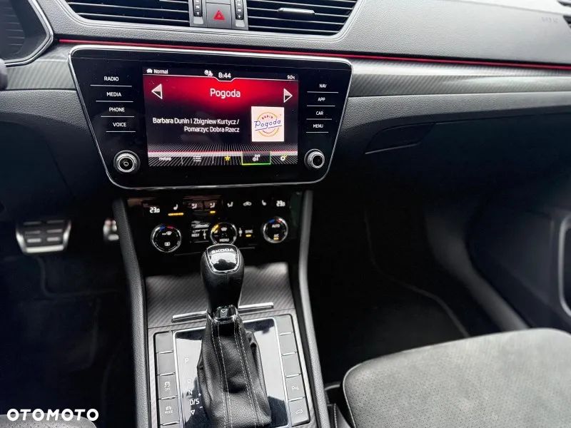 Skoda Superb 2.0 TDI SCR Sportline DSG - 12