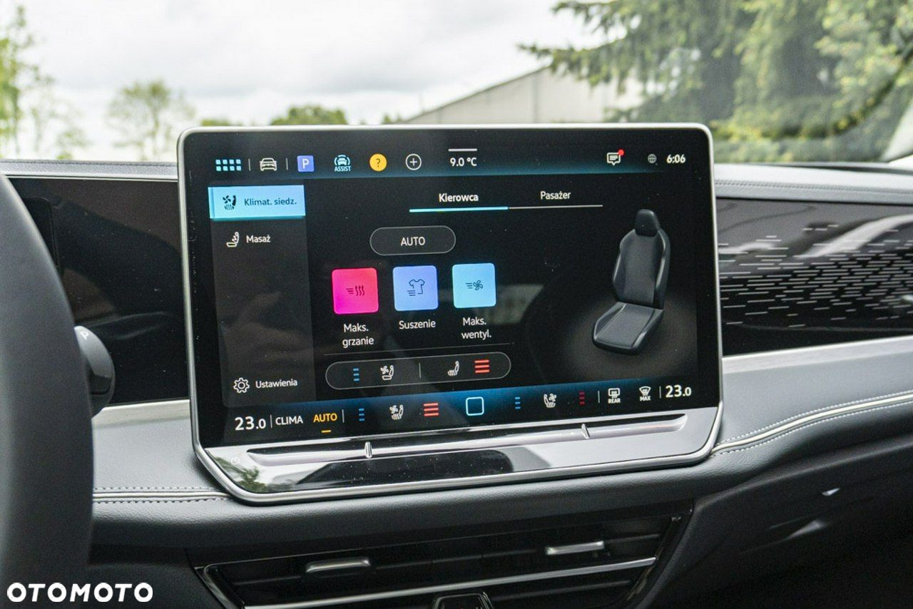 Volkswagen Passat - 32