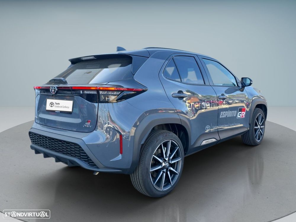 Toyota Yaris Cross 1.5 Hybrid GR Sport - 4