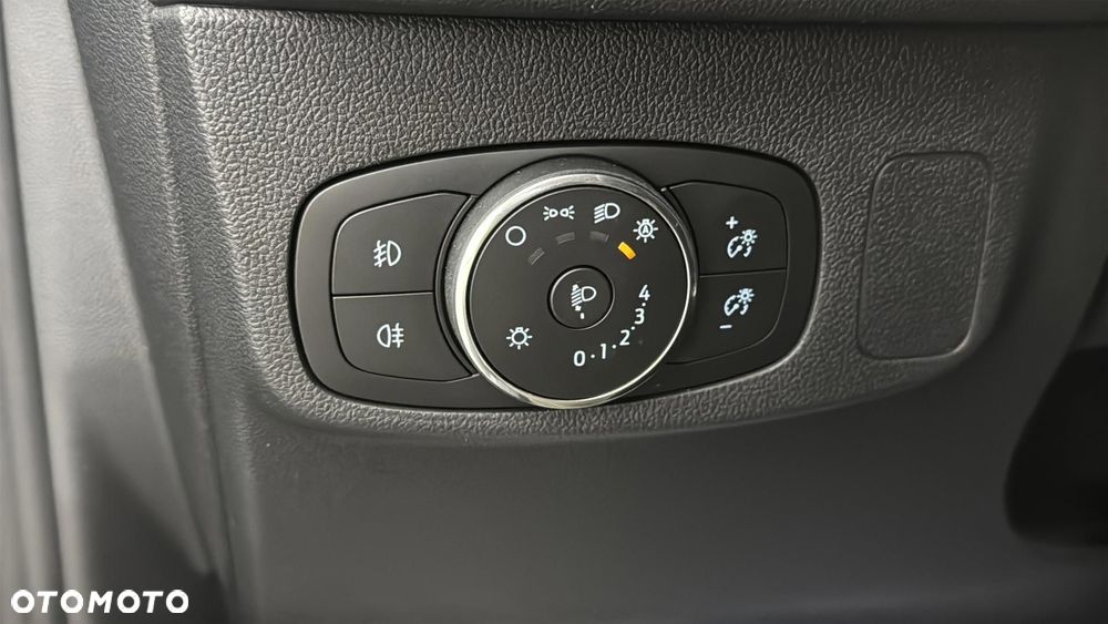 Ford Focus 1.5 EcoBlue Titanium X - 29