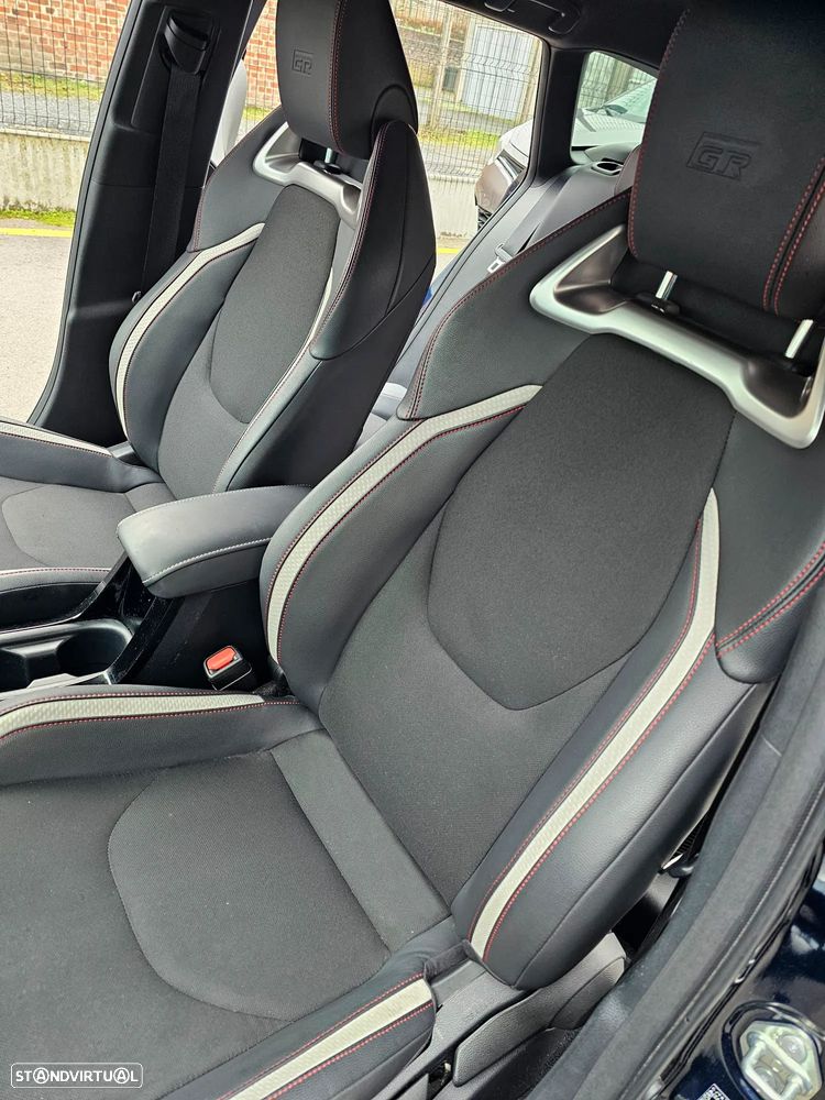 Toyota Corolla 1.8 Hybrid GR-Sport - 12