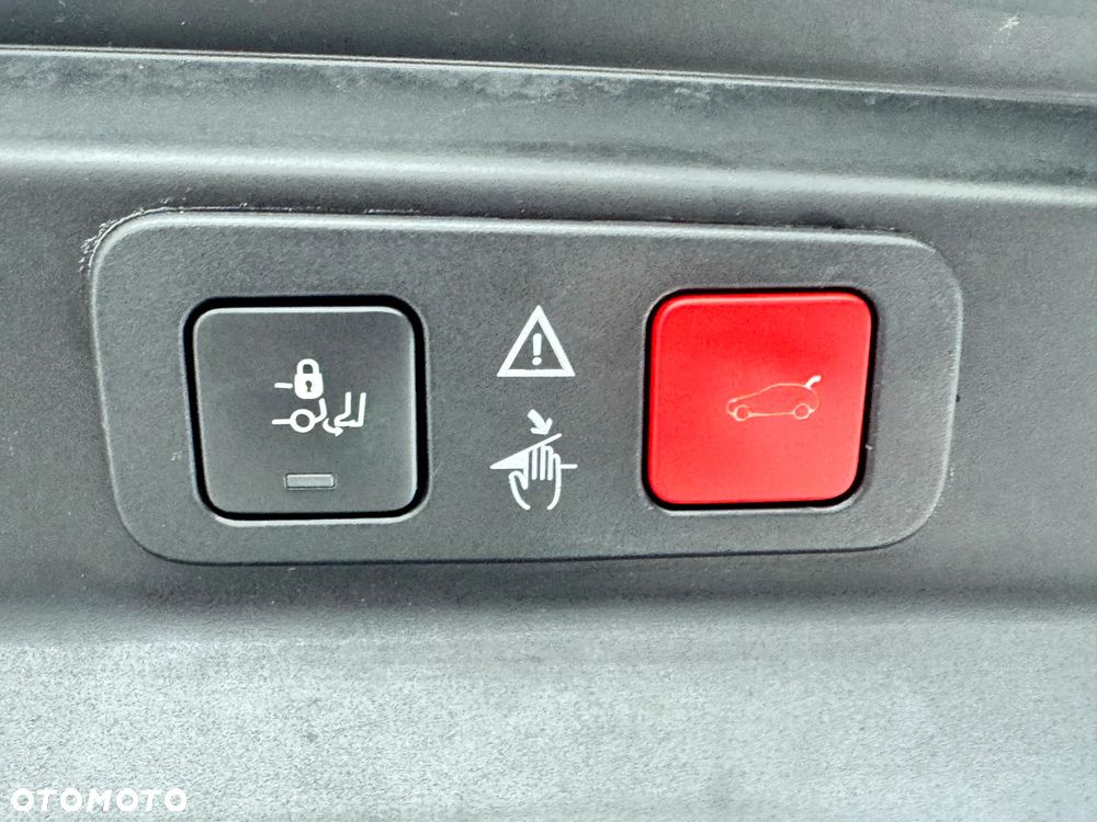 Peugeot 5008 BlueHDI 120 EAT6 Stop & Start Business Line - 19