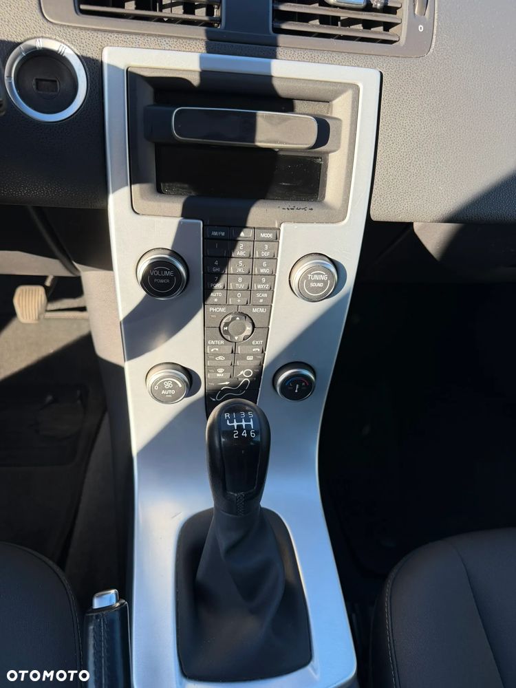 Volvo V50 D2 Business Edition - 34