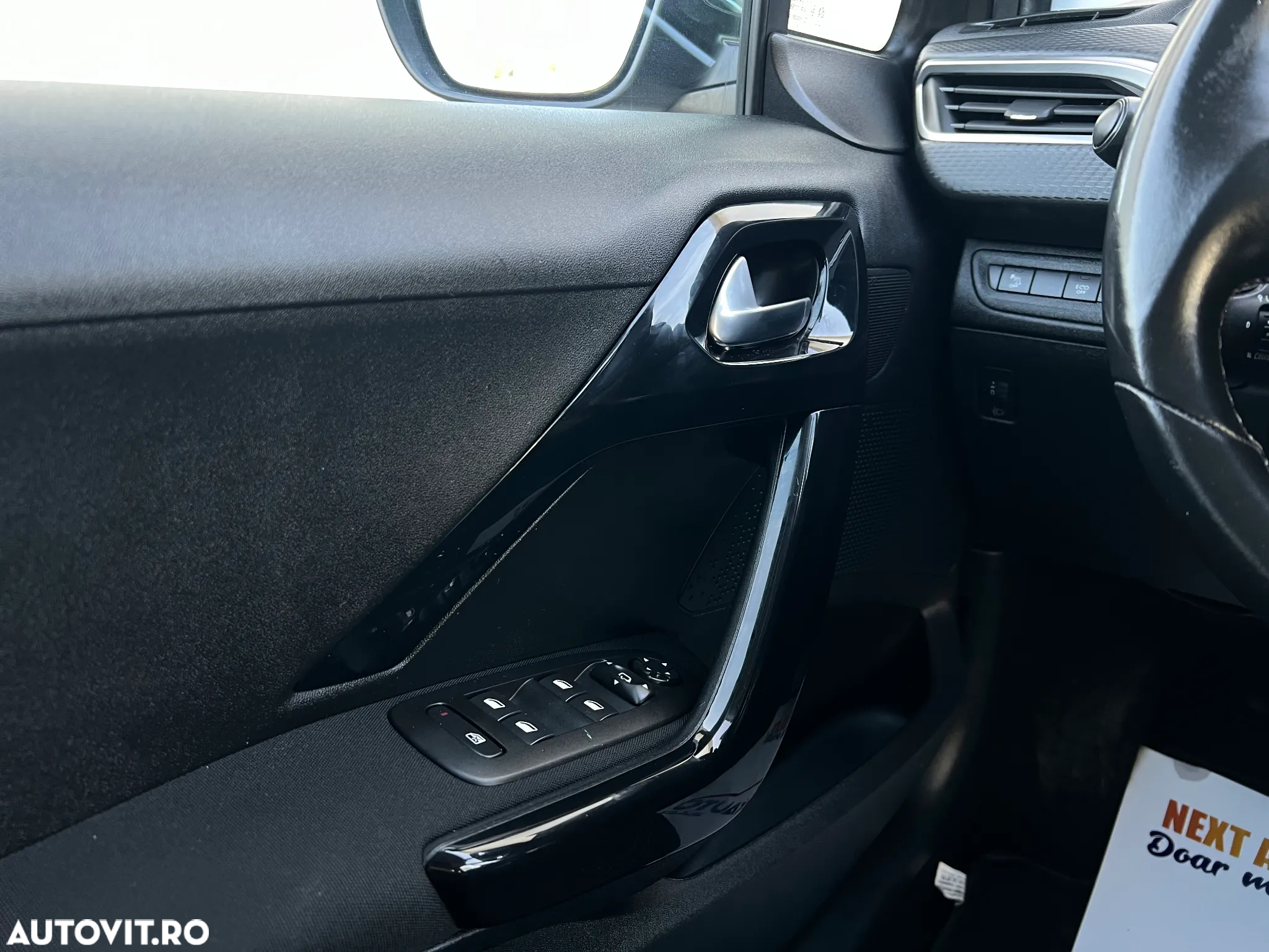 Peugeot 208 PureTech 110 Stop & Start EAT6 Allure - 17
