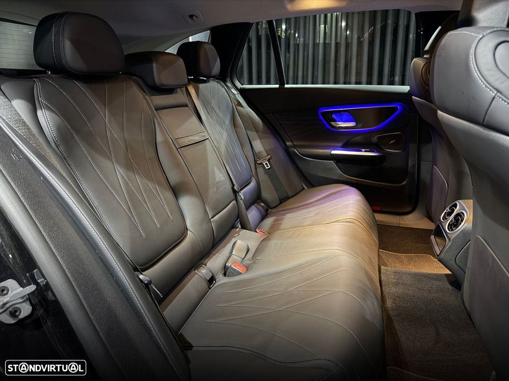 Mercedes-Benz C 300 e T 9G-TRONIC AMG Line - 42