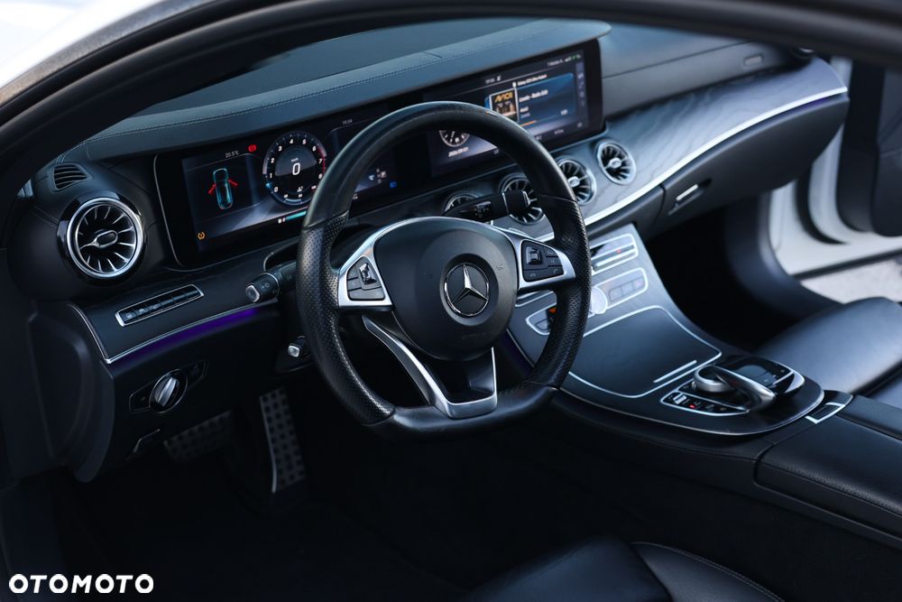 Mercedes-Benz Klasa E 400 4Matic 9G-TRONIC 25th Anniversary Edition - 14