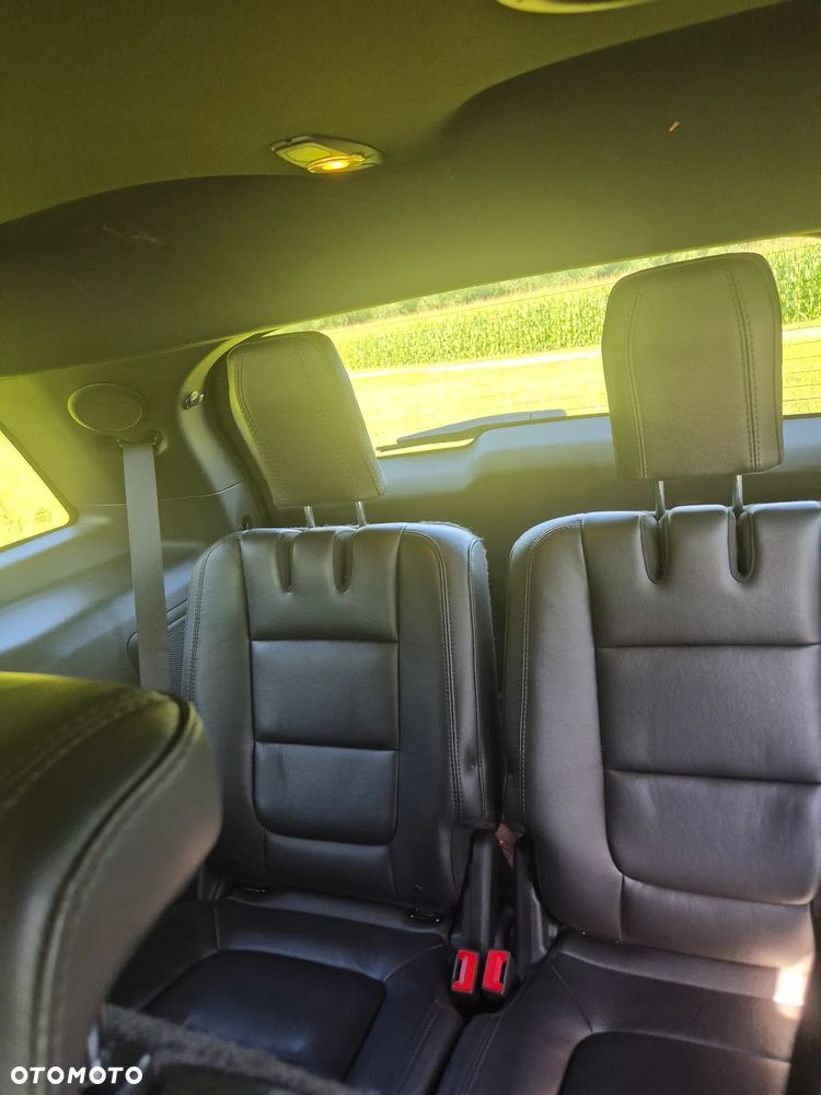 Ford Explorer - 9