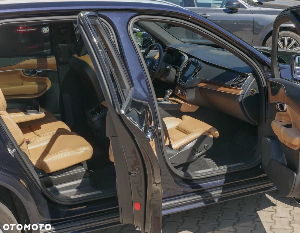 Volvo XC 90 D5 SCR AWD Inscription 7os - 18