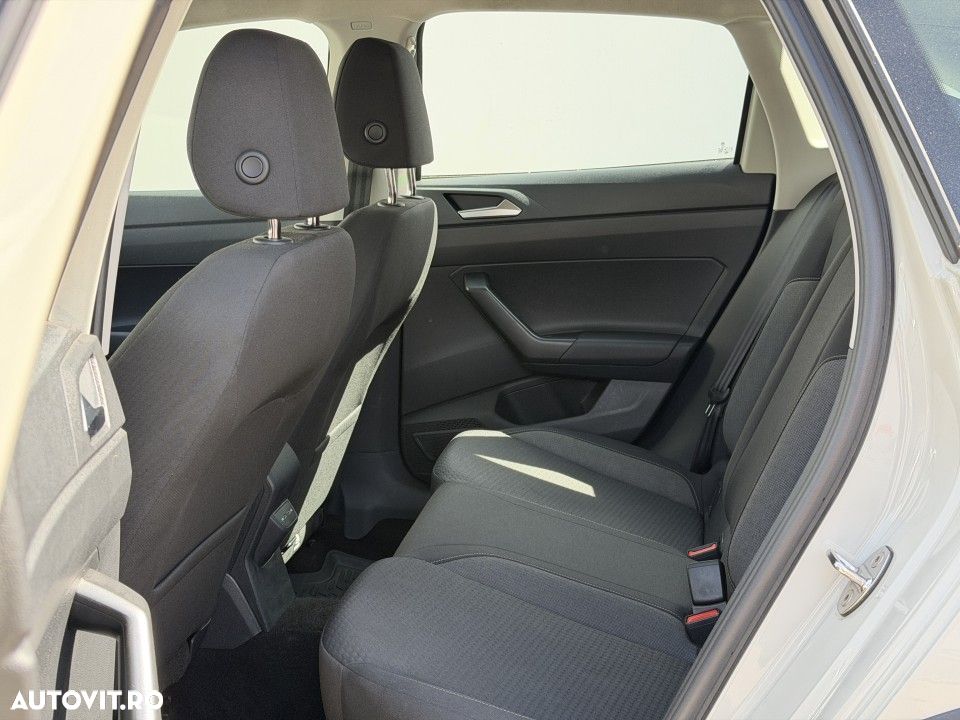 Volkswagen Taigo - 18