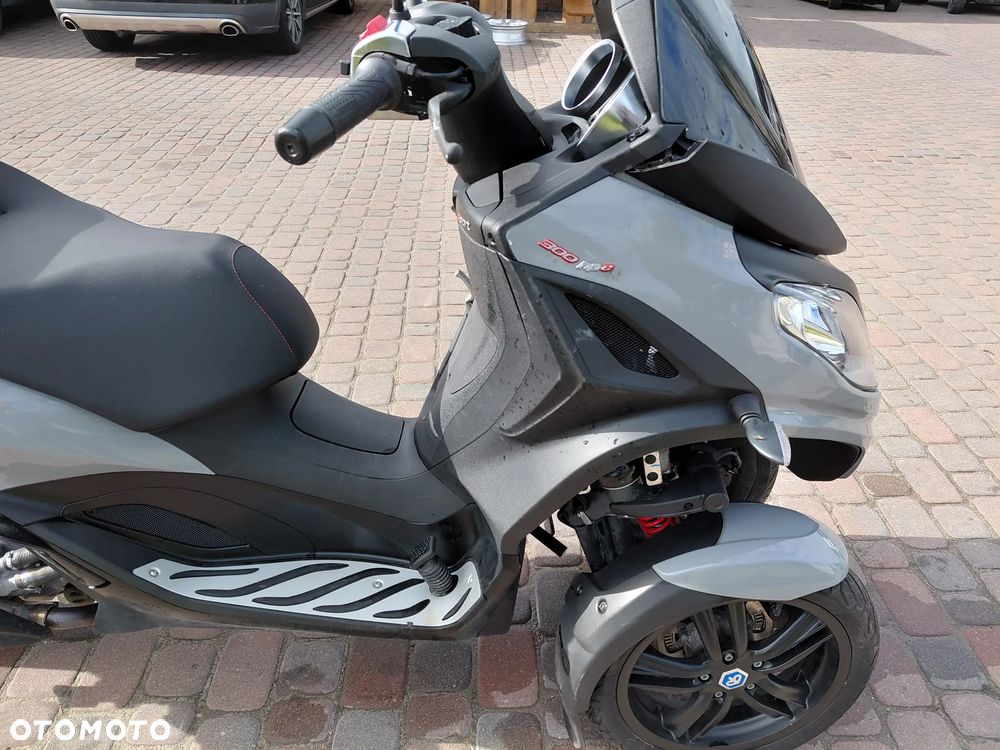 Piaggio MP-3 - 10