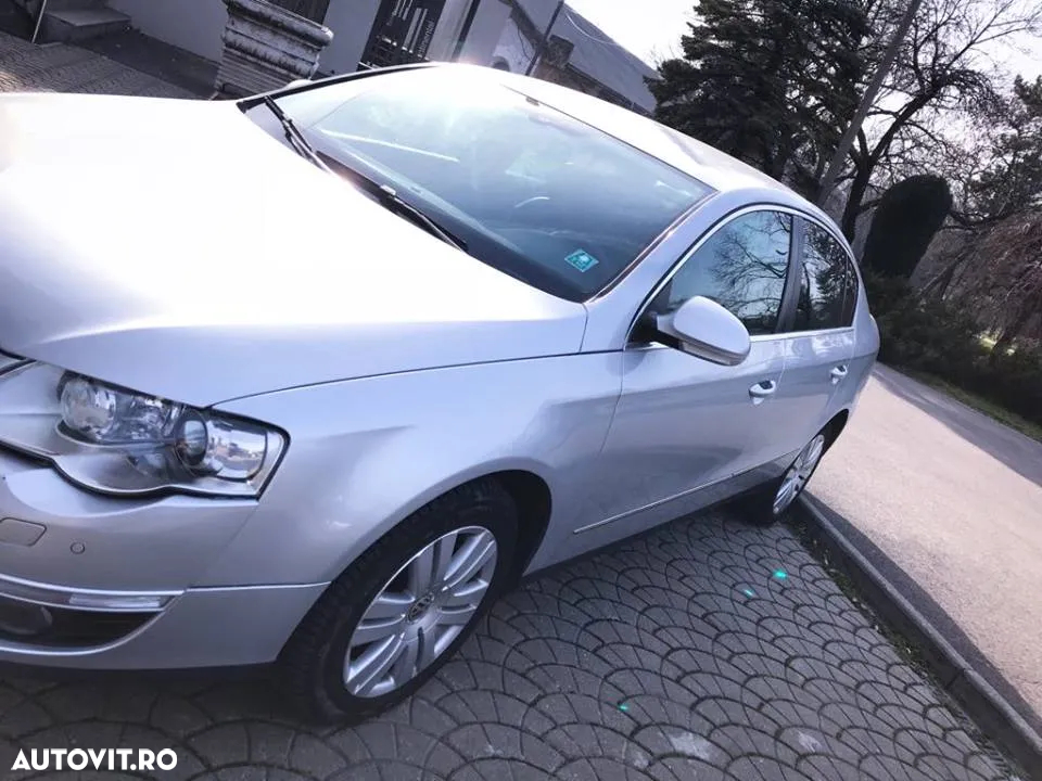 Volkswagen Passat Variant 2.0 TDI Highline DPF 4Motion - 3