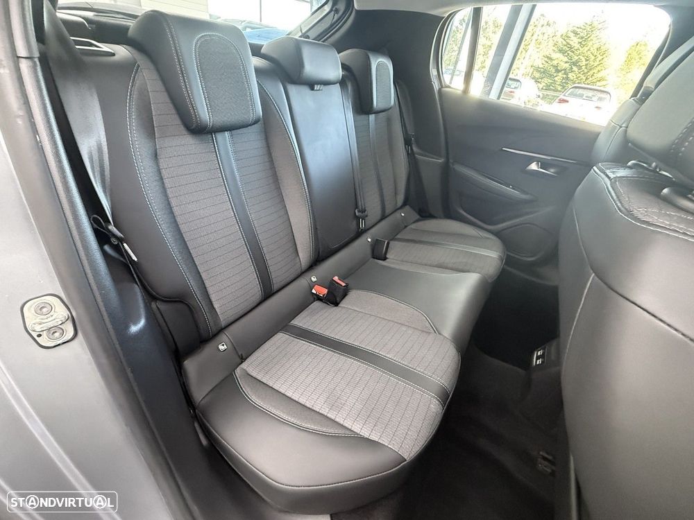 Peugeot 208 1.2 PureTech Allure Pack - 21