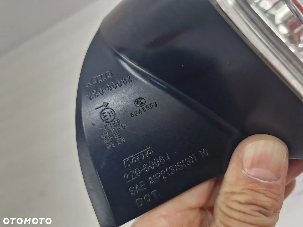 SUBARU BRZ / TOYOTA GT86 PRAWA LED LAMPA TYLNA TYLNIA TYŁ , NR KOITO 220-60084 , NR AUKCJI LMT211 - 11