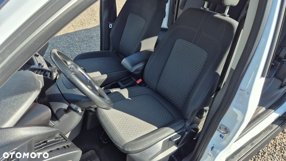 Ford Tourneo Connect Grand - 16