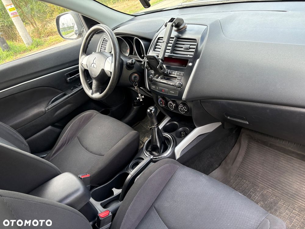 Mitsubishi ASX - 8