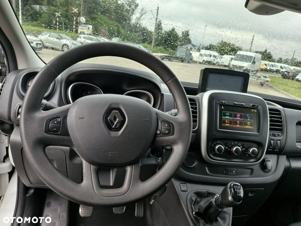 Renault Trafic - 11