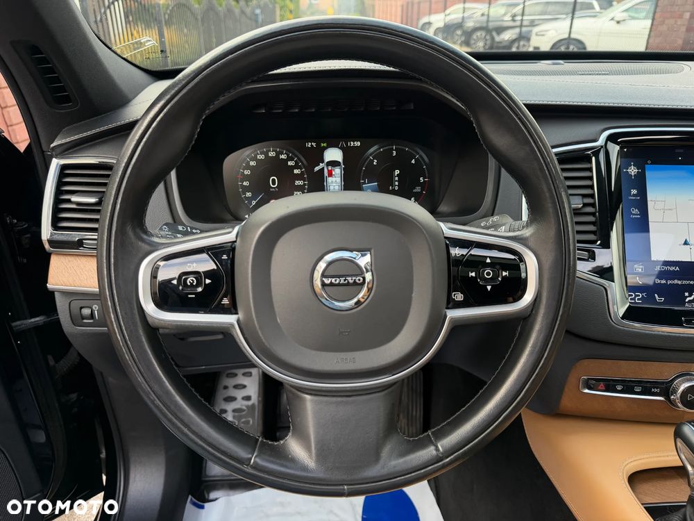 Volvo XC 90 D5 SCR AWD Inscription 7os - 22