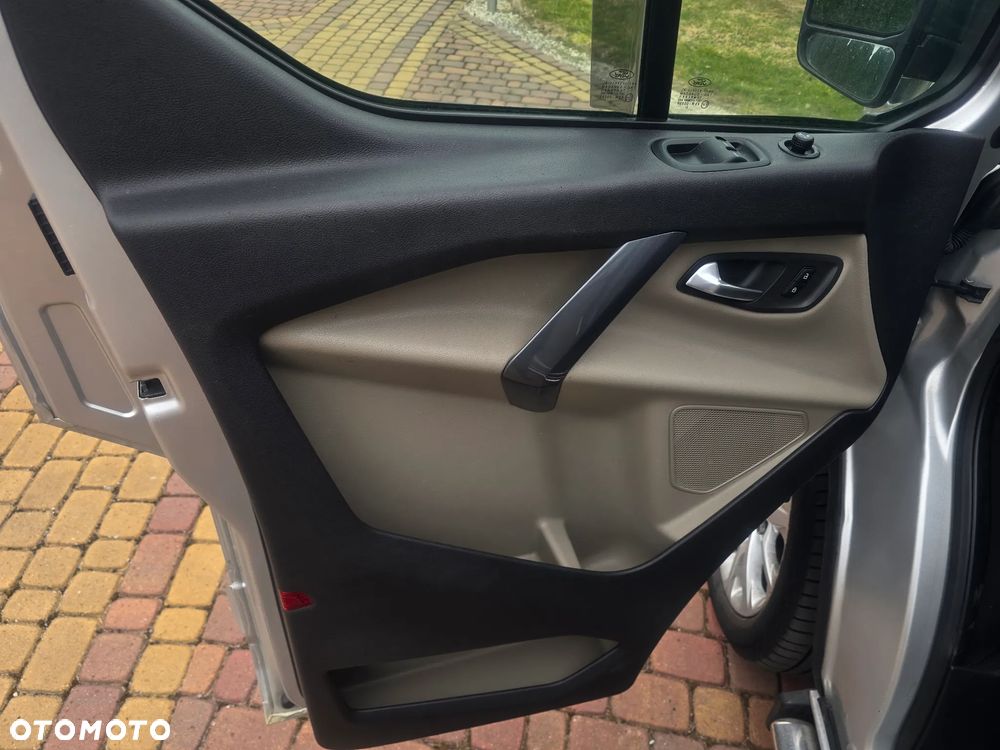 Ford Transit Custom 310 L2H1 Limited - 30