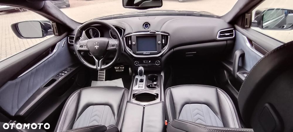 Maserati Ghibli - 8