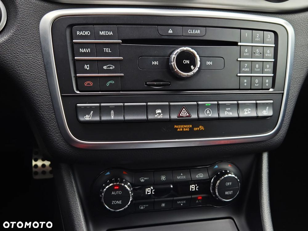 Mercedes-Benz GLA AMG 45 4-Matic - 19