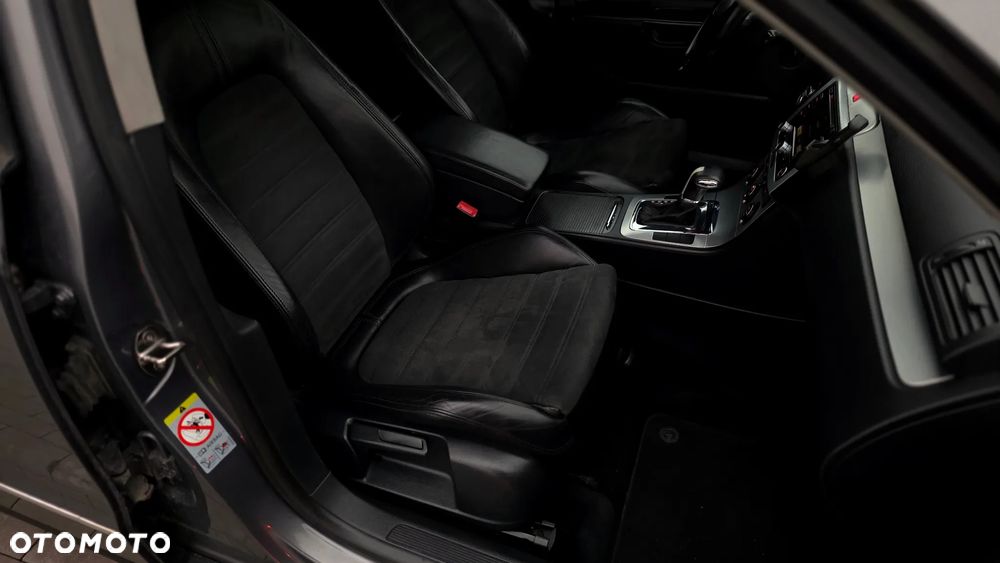 Volkswagen Passat Variant 2.0 TDI Highline DSG - 12